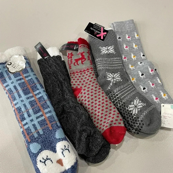 NWT Lot of Five Pairs of Socks - Picture 2 of 7